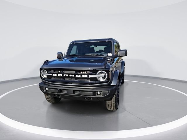 Used 2024 Ford Bronco Outer Banks image 3