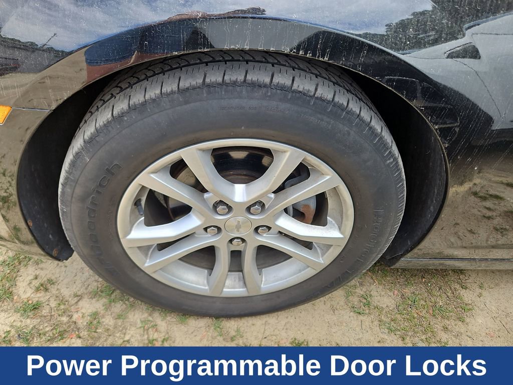 Used 2015 Chevrolet Camaro LT image 10