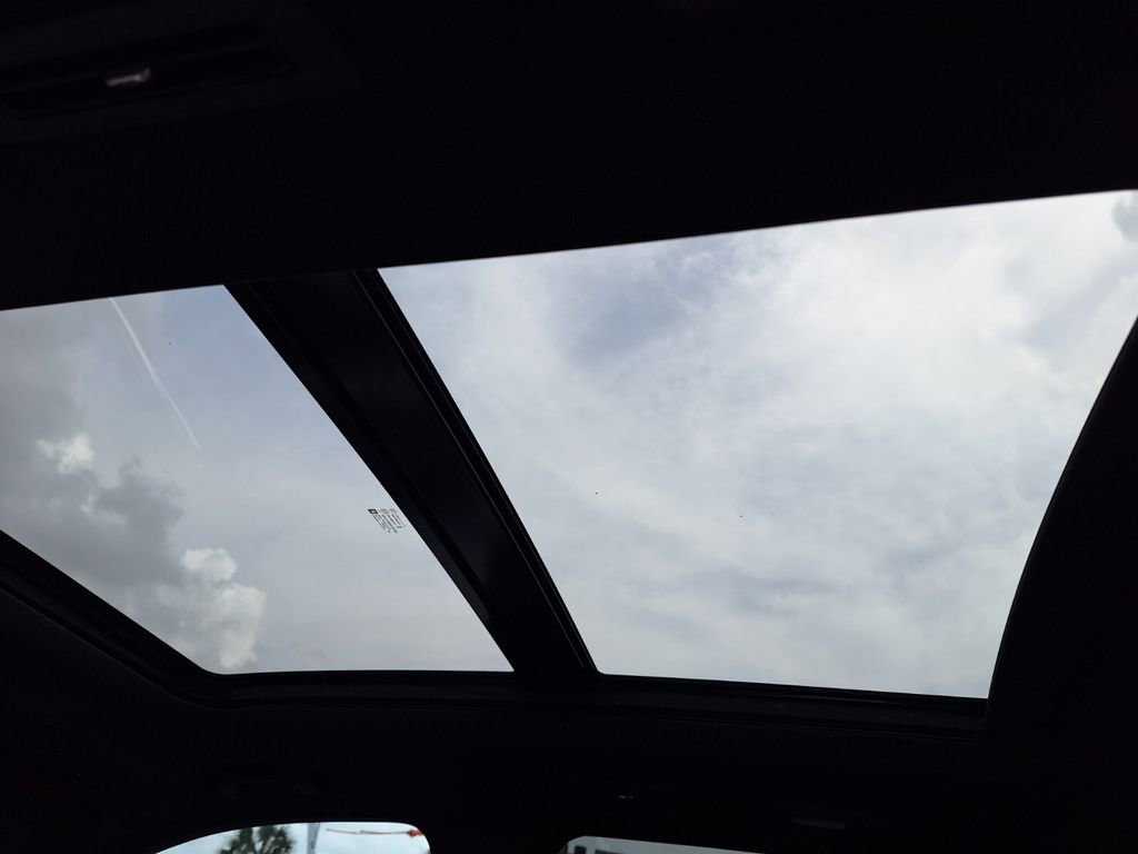 Used 2021 Cadillac XT6 Sport image 10