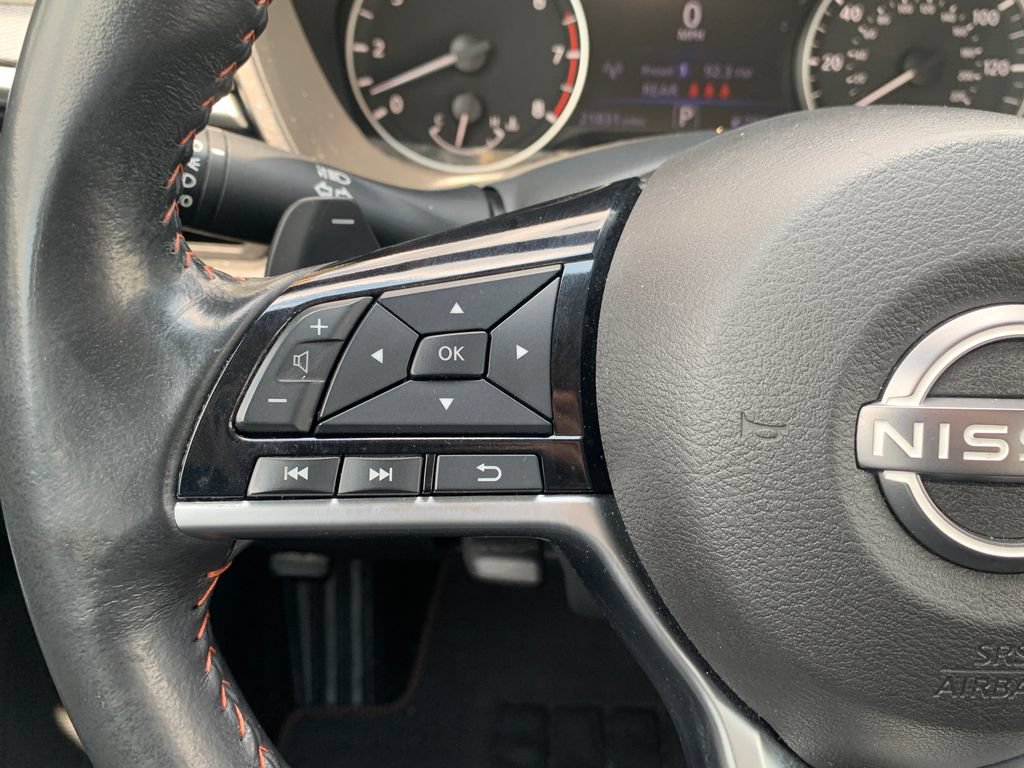 Used 2023 Nissan Altima 2.5 SR FWD image 9