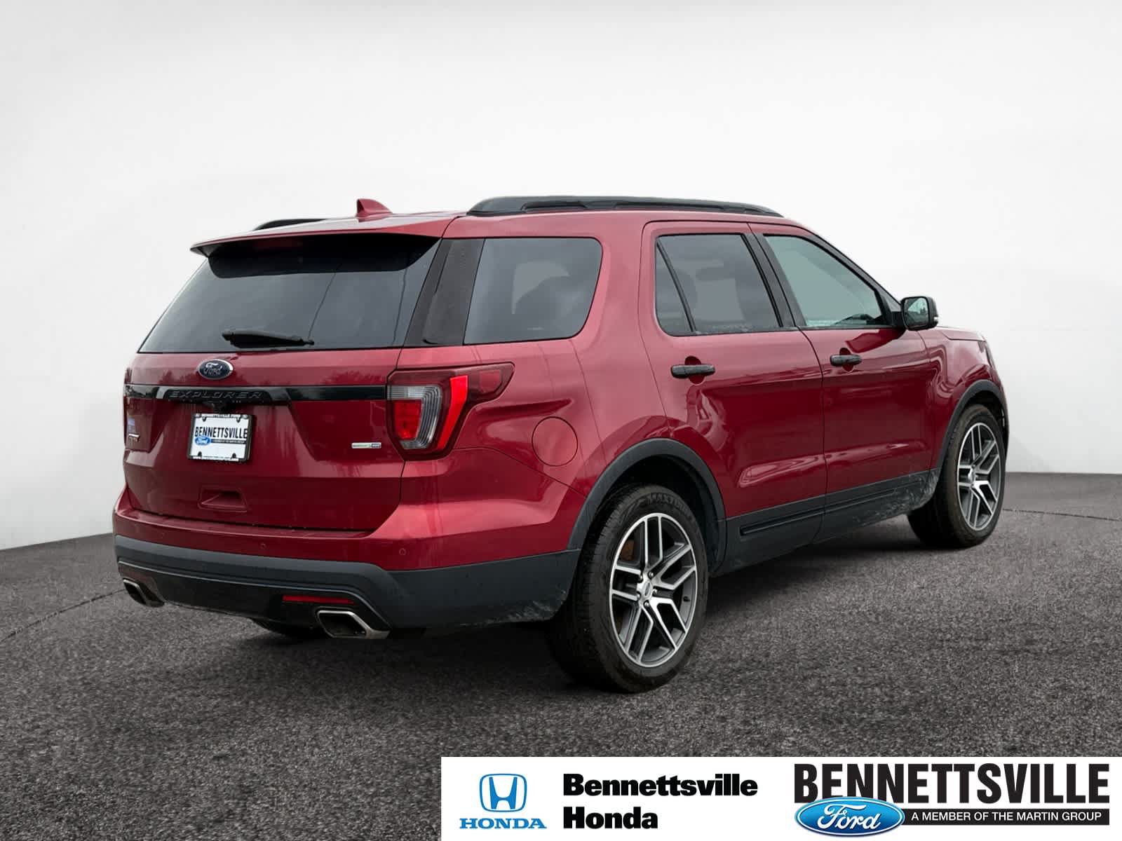 Used 2016 Ford Explorer Sport w/ Equipment Group 401A AWD/4WD image 5