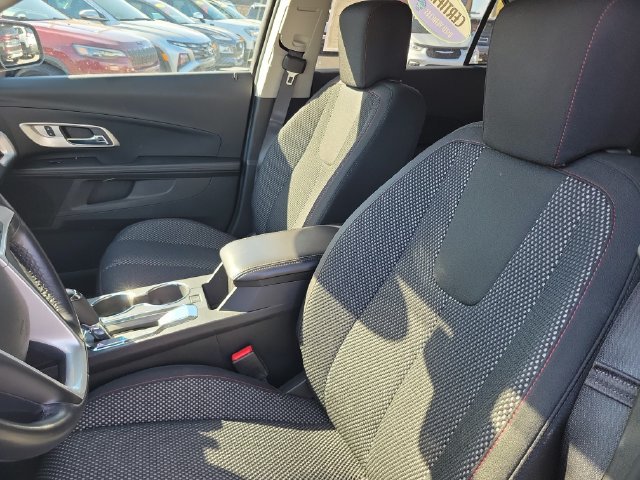 Used 2017 Chevrolet Equinox LT w/ Convenience Package FWD image 5