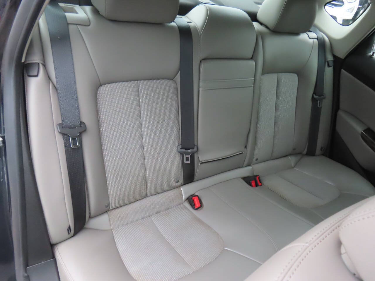 Used 2013 Buick Verano FWD image 38