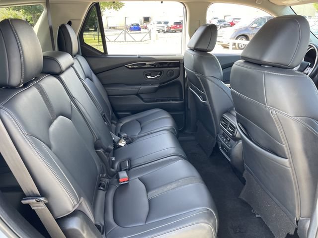 Used 2024 Honda Pilot Touring image 28