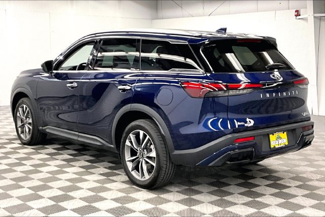 Used 2024 INFINITI QX60 Luxe AWD/4WD image 2