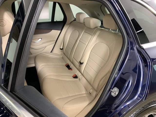 Used 2019 Mercedes-Benz GLC 300 4MATIC image 32