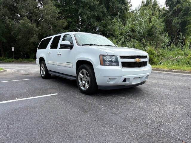 Used 2012 Chevrolet Suburban LT image 3