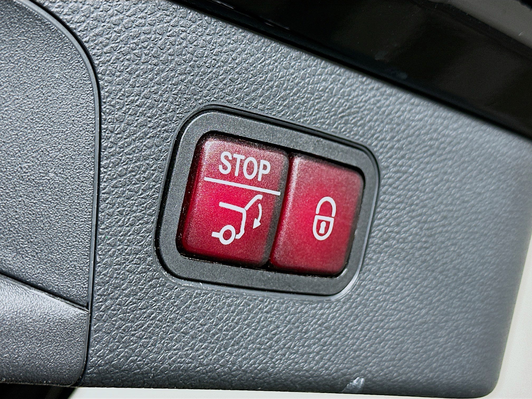 Used 2019 Mercedes-Benz GLC 300 GLC 300 image 29