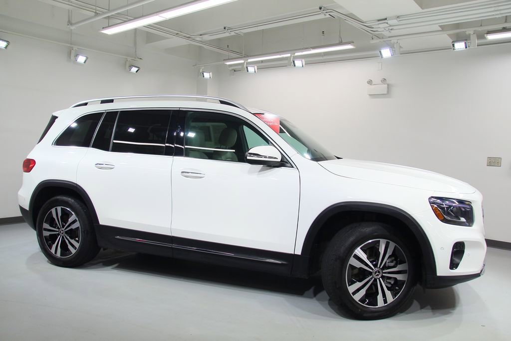 Certified 2025 Mercedes-Benz GLB 250 4MATIC image 12
