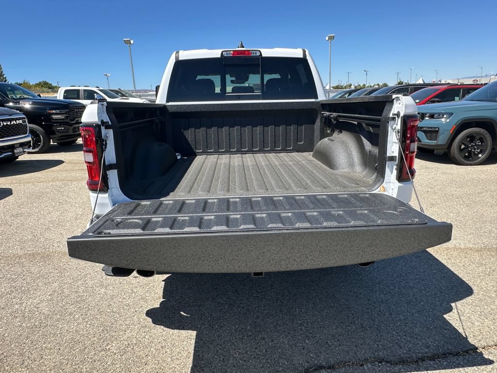 New 2026 RAM 1500 Big Horn w/ Night Edition AWD/4WD image 19