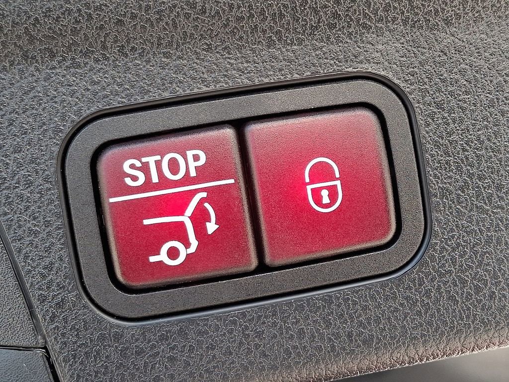 Used 2024 Mercedes-Benz GLE 450e 4MATIC image 30