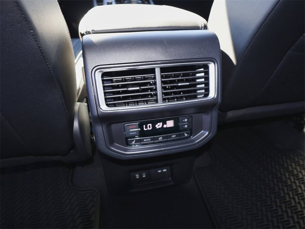 New 2026 Volkswagen Atlas SEL image 18
