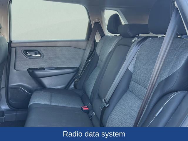 Used 2022 Nissan Rogue SV FWD image 16