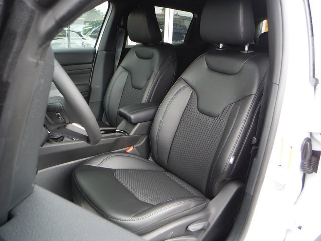 New 2026 Jeep Compass Latitude AWD/4WD image 4