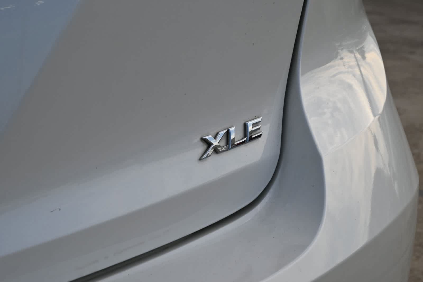 Used 2015 Toyota Venza XLE w/ XLE Premium Package FWD image 19