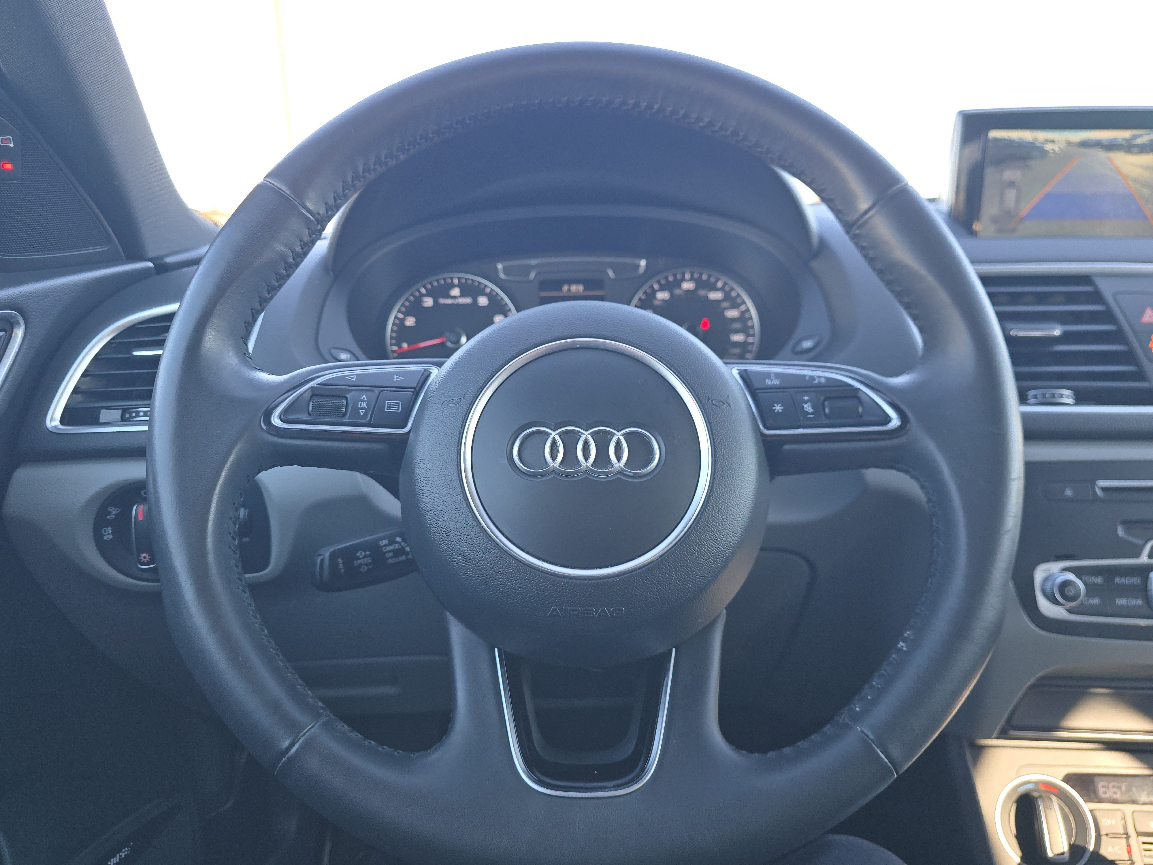 Used 2018 Audi Q3 2.0T Premium Plus w/ Premium Plus Package AWD/4WD image 22