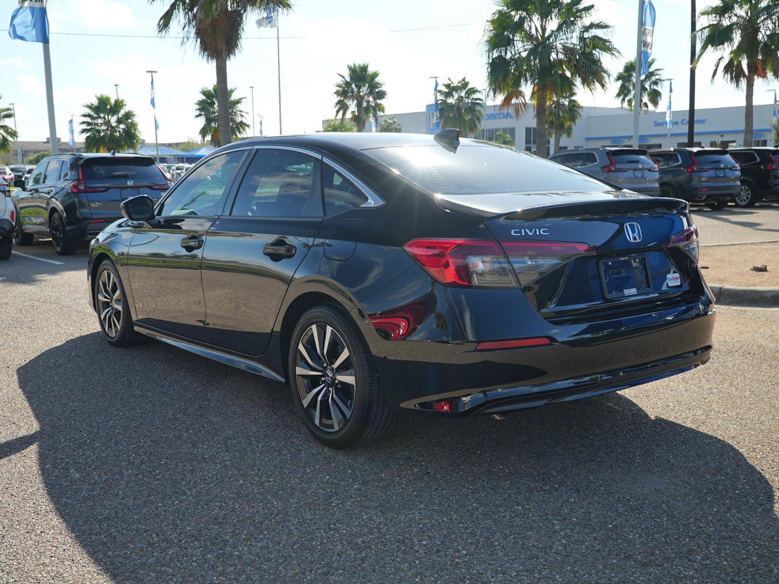Used 2023 Honda Civic EX image 9