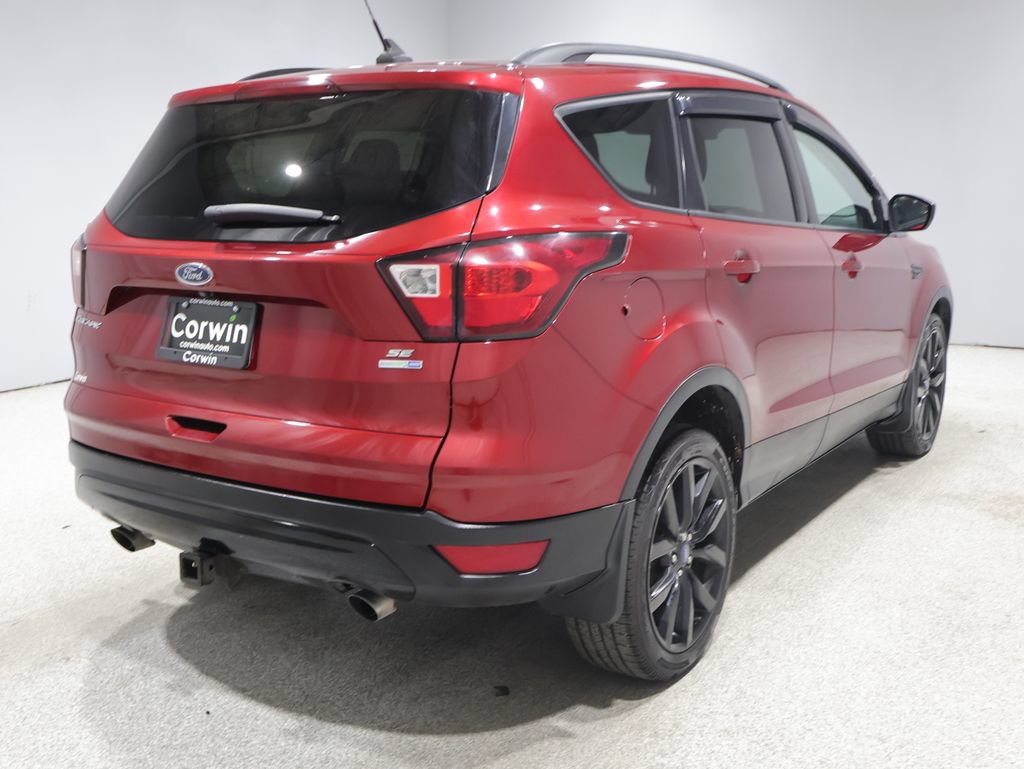 Used 2019 Ford Escape SE w/ SE Sport Appearance Package AWD/4WD video 2