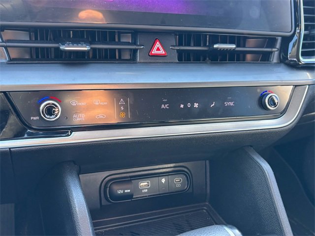 Used 2023 Kia Sportage EX image 28