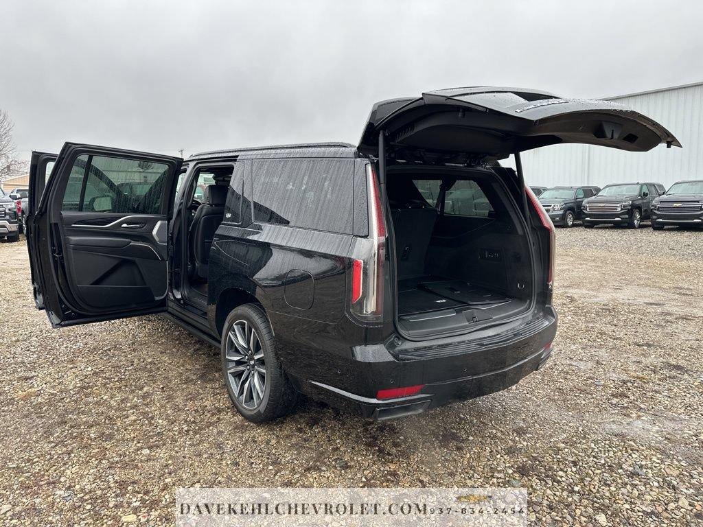 Used 2022 Cadillac Escalade ESV Sport w/ Touring Package AWD/4WD image 56
