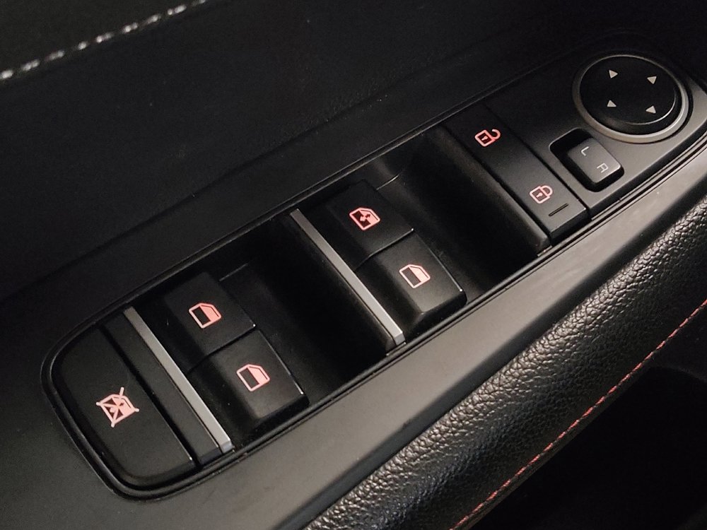 Used 2020 Kia Forte GT image 27