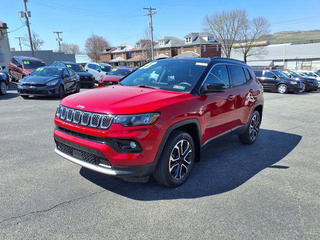 Certified 2023 Jeep Compass Limited image 3