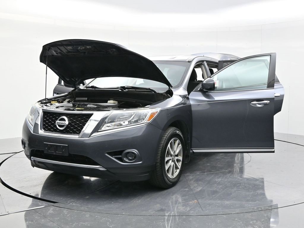 Used 2013 Nissan Pathfinder S image 60