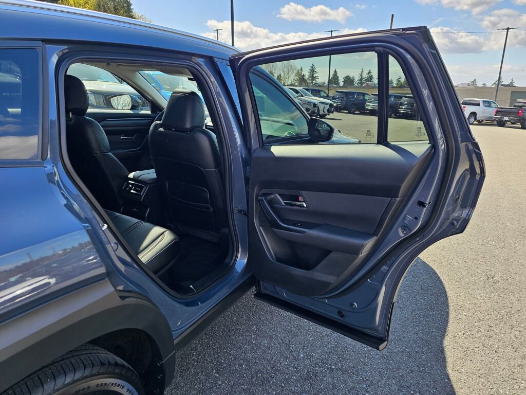 Certified 2025 MAZDA CX-50 2.5 Hybrid w/ Premium Plus Pkg image 27