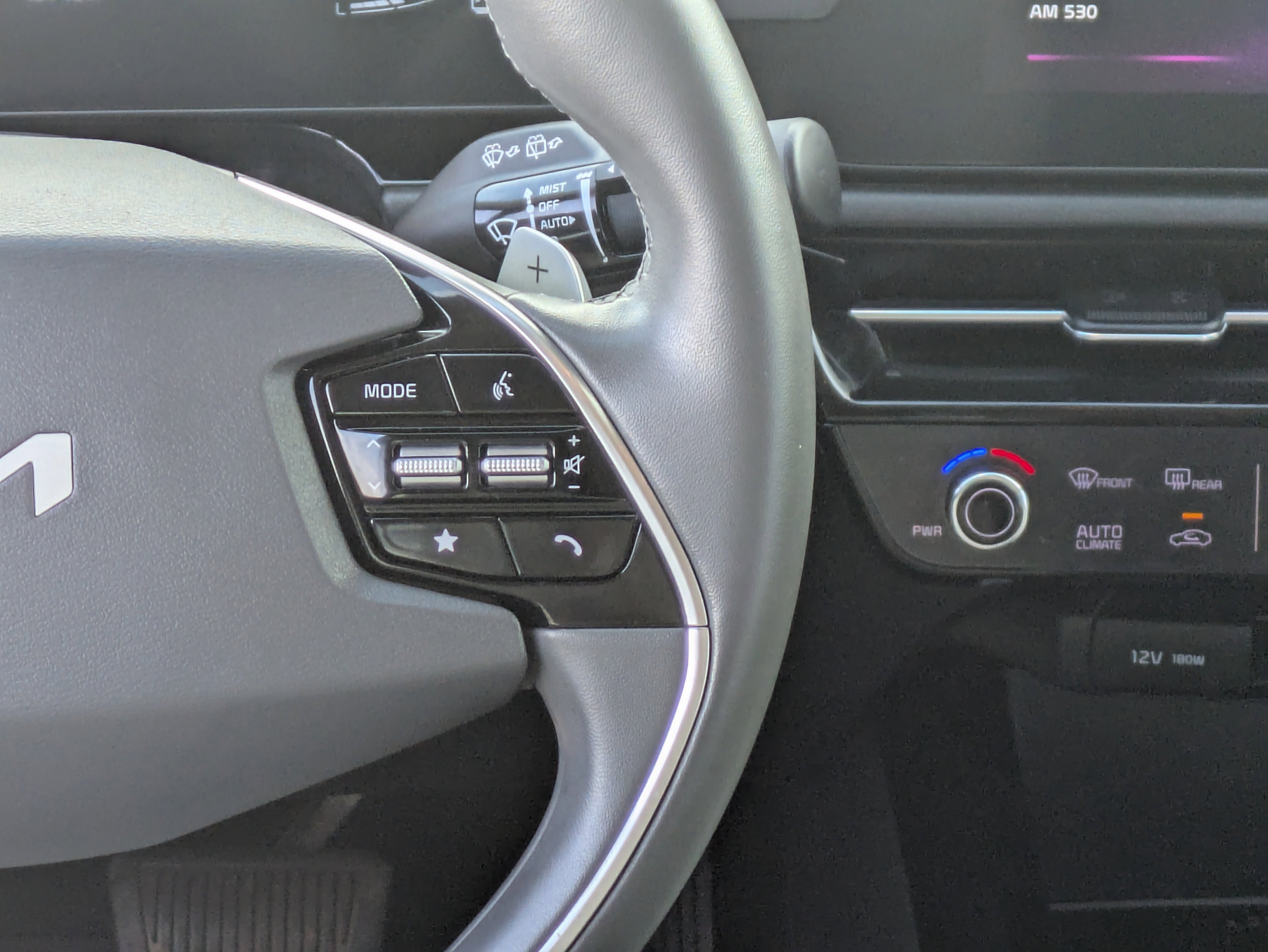 Certified 2023 Kia Niro EX image 22