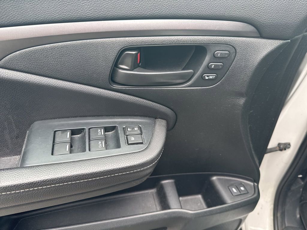 Used 2023 Honda Passport EX-L image 14