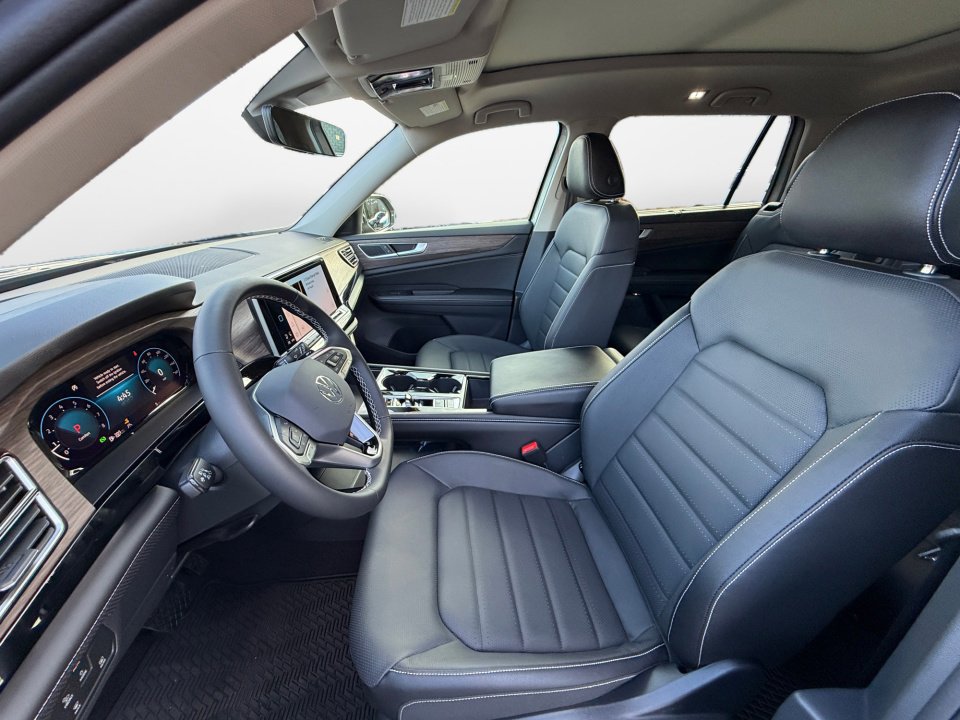 New 2026 Volkswagen Atlas SEL image 9