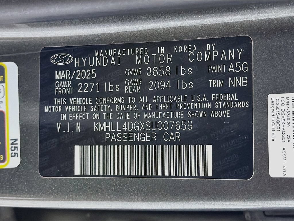 Used 2025 Hyundai Elantra SE FWD image 30