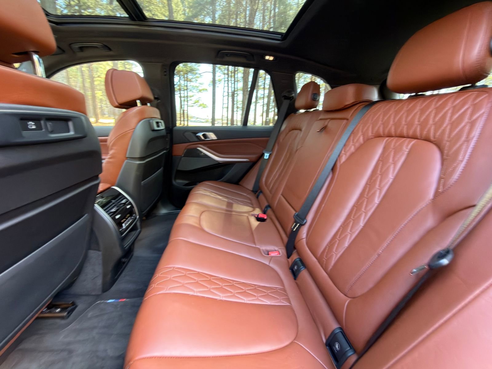 Used 2022 BMW X5 M50i image 14