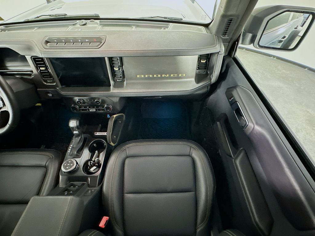 Used 2025 Ford Bronco Badlands AWD/4WD image 11