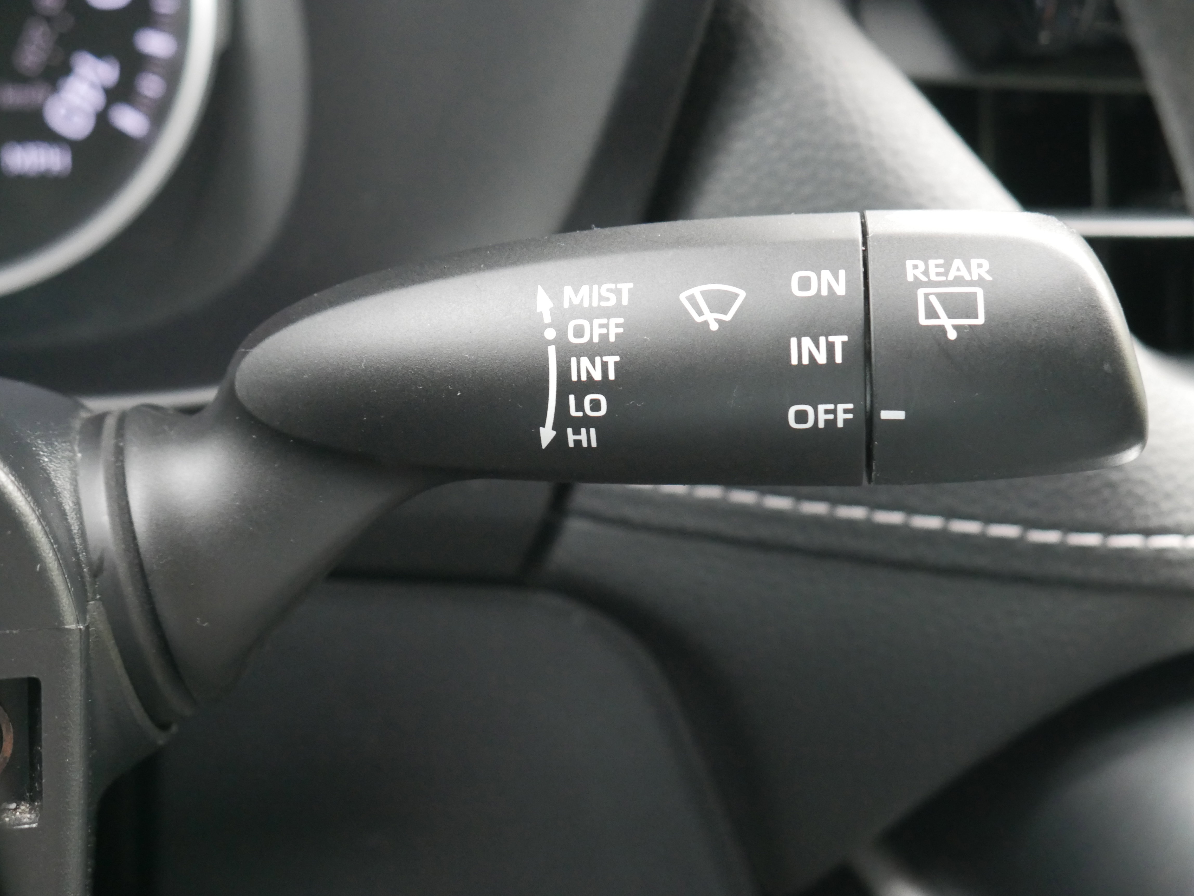 Used 2019 Toyota RAV4 LE w/ All Weather Liner Package image 25