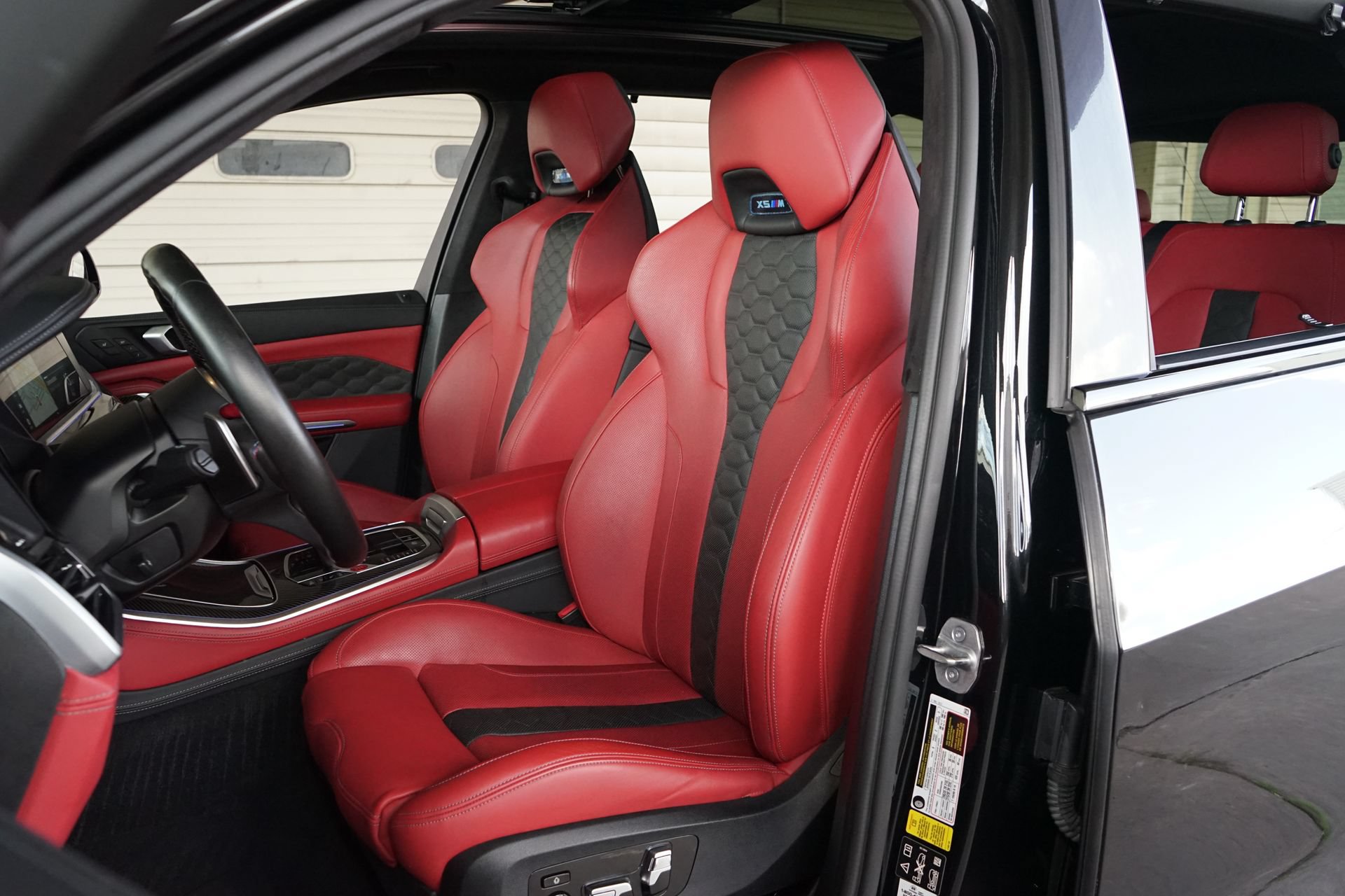 Used 2022 BMW X5 M w/ Executive Package AWD/4WD image 3