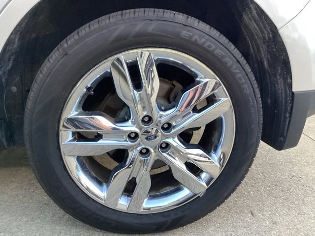 Used 2013 Ford Edge Limited w/ Driver Entry Pkg FWD image 6