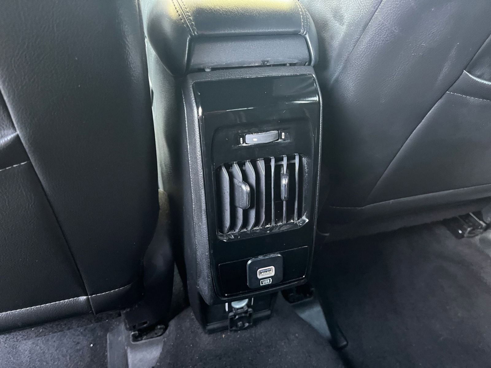 Used 2023 Jeep Compass Limited image 24