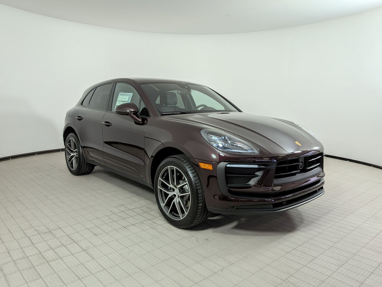 New 2026 Porsche Macan AWD/4WD image 7