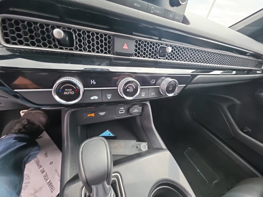 Used 2023 Honda Civic Sport image 19
