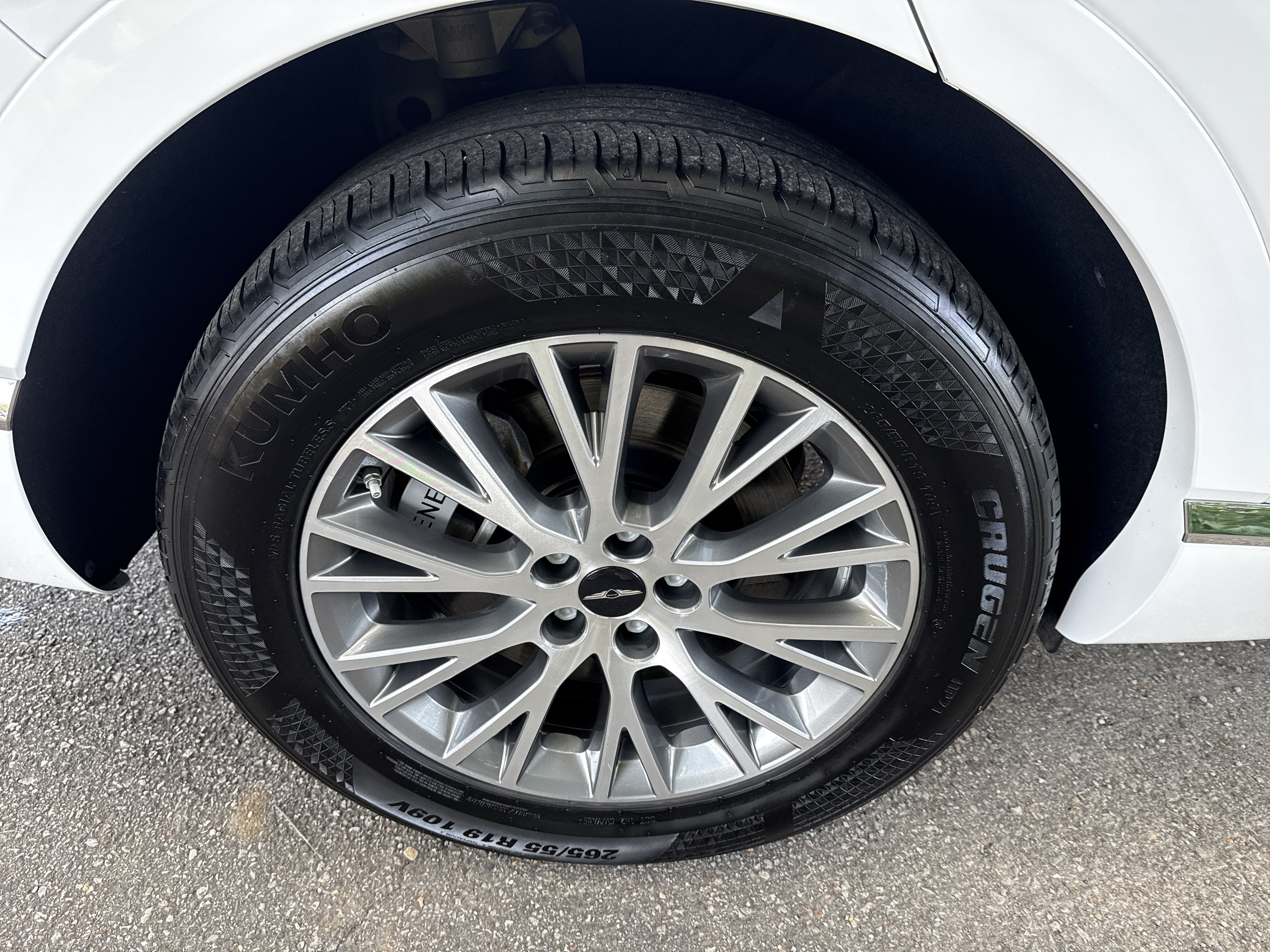 Used 2025 Genesis GV80 2.5T Standard AWD/4WD image 18
