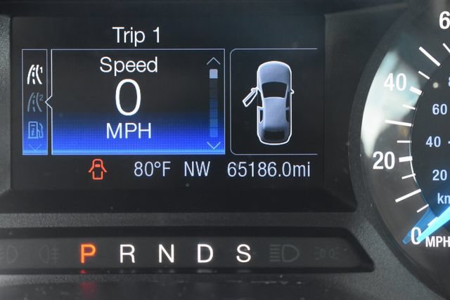Used 2017 Ford Fusion SE FWD image 24
