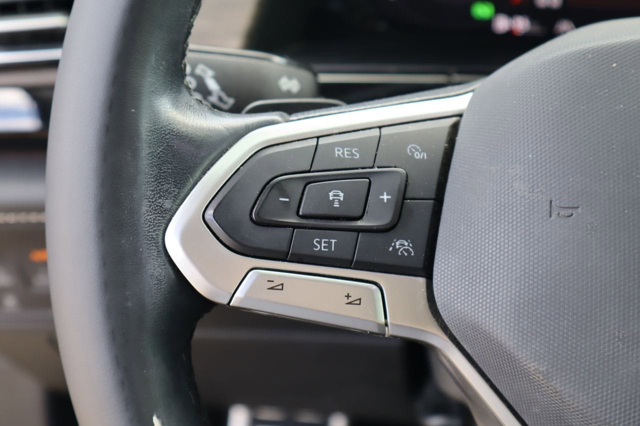 Used 2024 Volkswagen Atlas SEL Premium R-Line AWD/4WD image 13