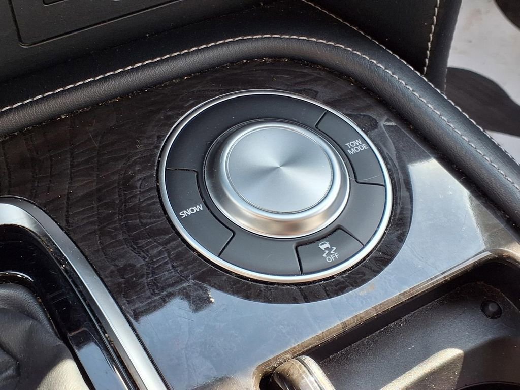 Used 2024 INFINITI QX80 Luxe image 16