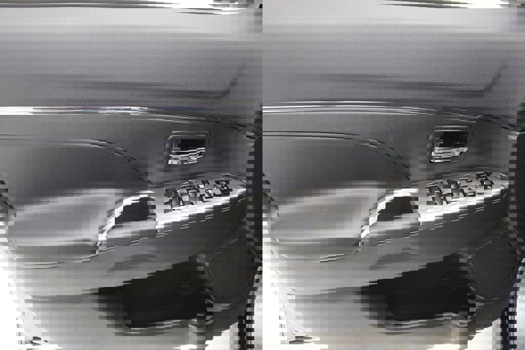 Used 2025 Mitsubishi Outlander Sport AWD image 15