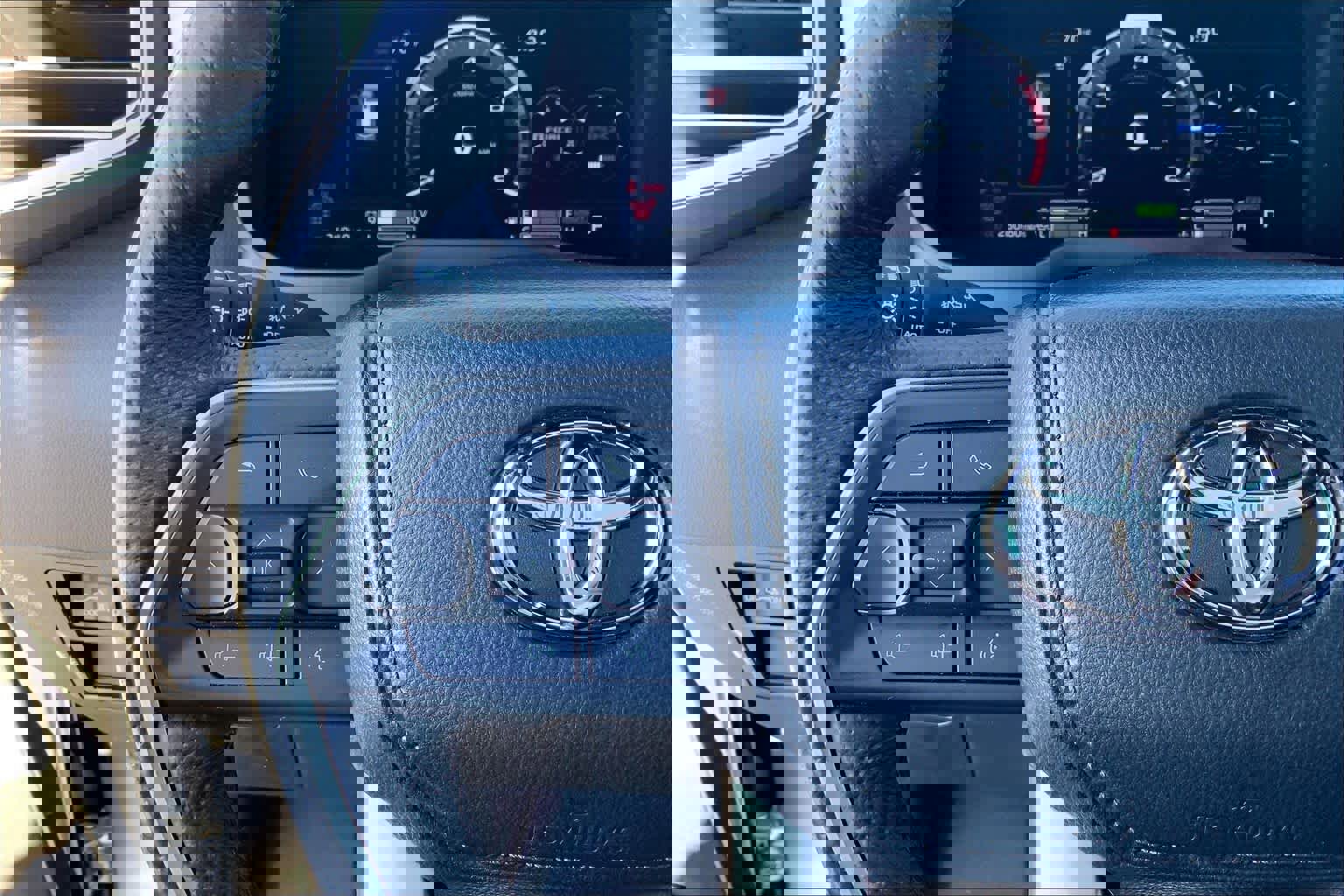 Used 2025 Toyota Sequoia SR5 w/ SR5 Premium Package image 24