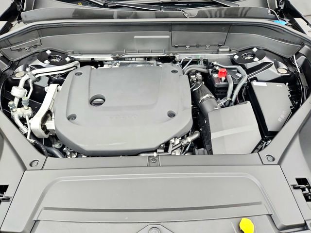 New 2026 Volvo XC90 B6 Plus w/ Protection Package Premier image 28