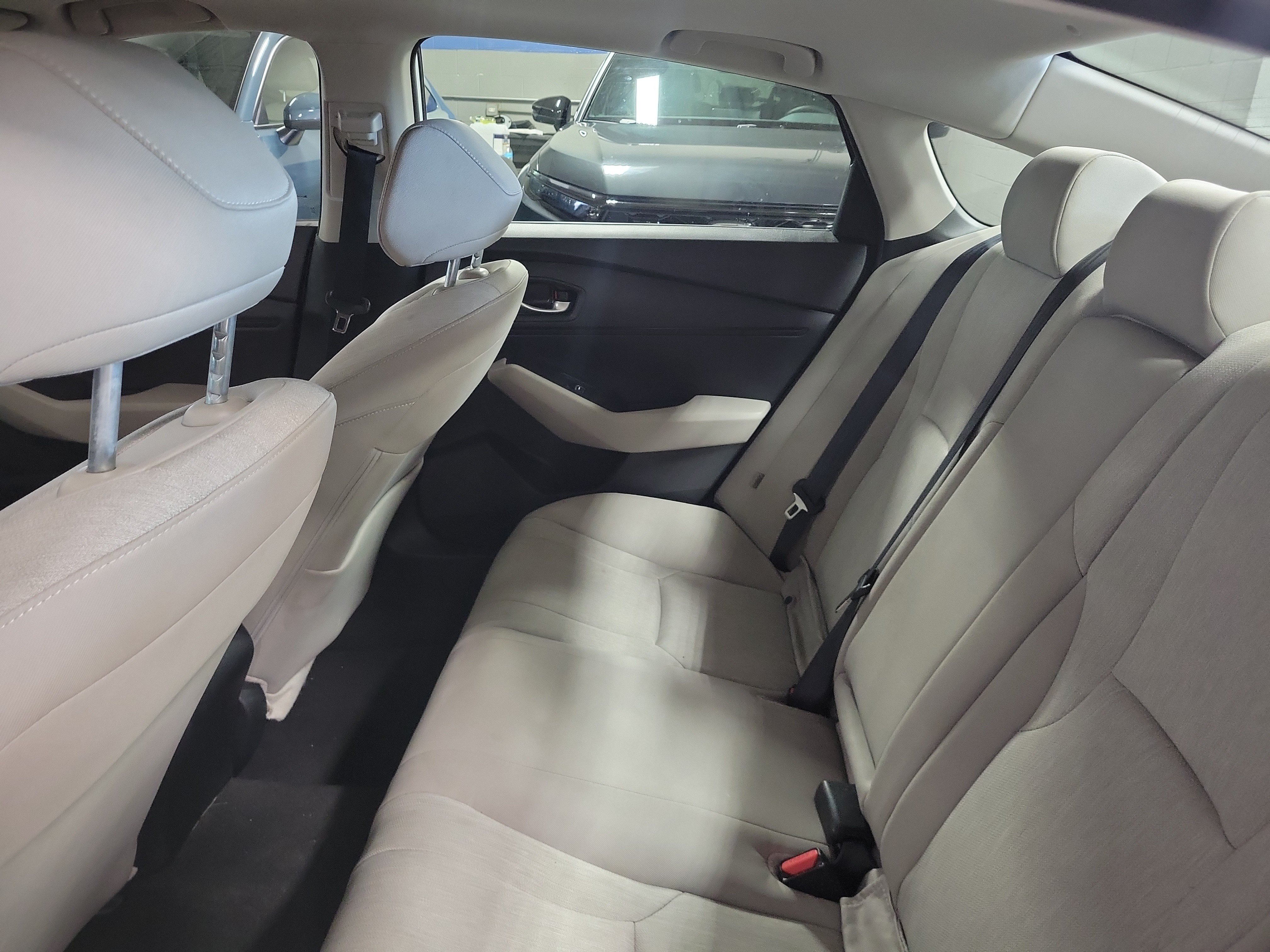 Used 2023 Honda Accord EX image 9