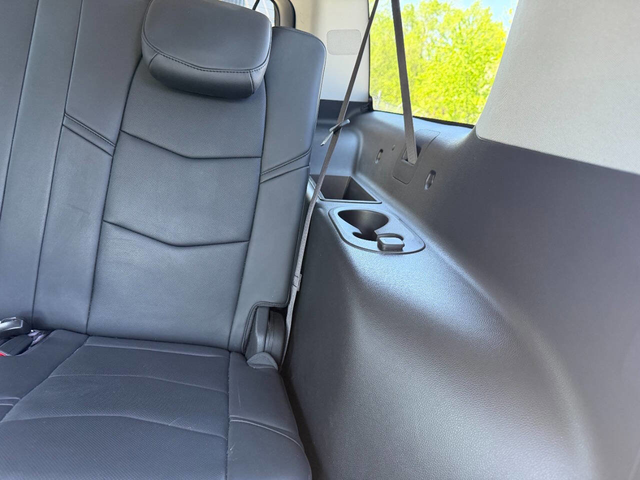 Used 2017 Cadillac Escalade ESV Premium Luxury image 43