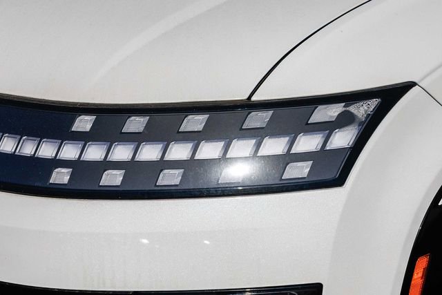 New 2026 Hyundai Ioniq 9 SEL image 8